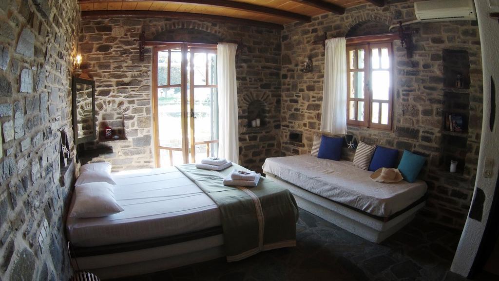 Arokaria Hideaway Suites Krotiri Habitación foto